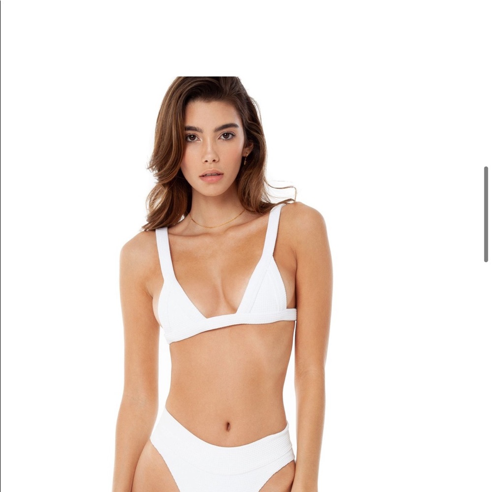 AREYOUAMI white triangle bikini swimsuit
